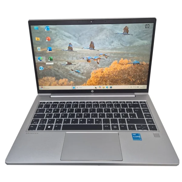 HP ProBook 440 G9 refurbished Laptop geöffnet mit klarem FHD-Display und deutscher Tastatur